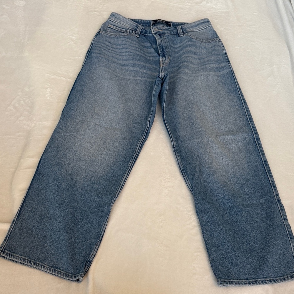 Hollister Women’s Relaxed Light Blue Jeans